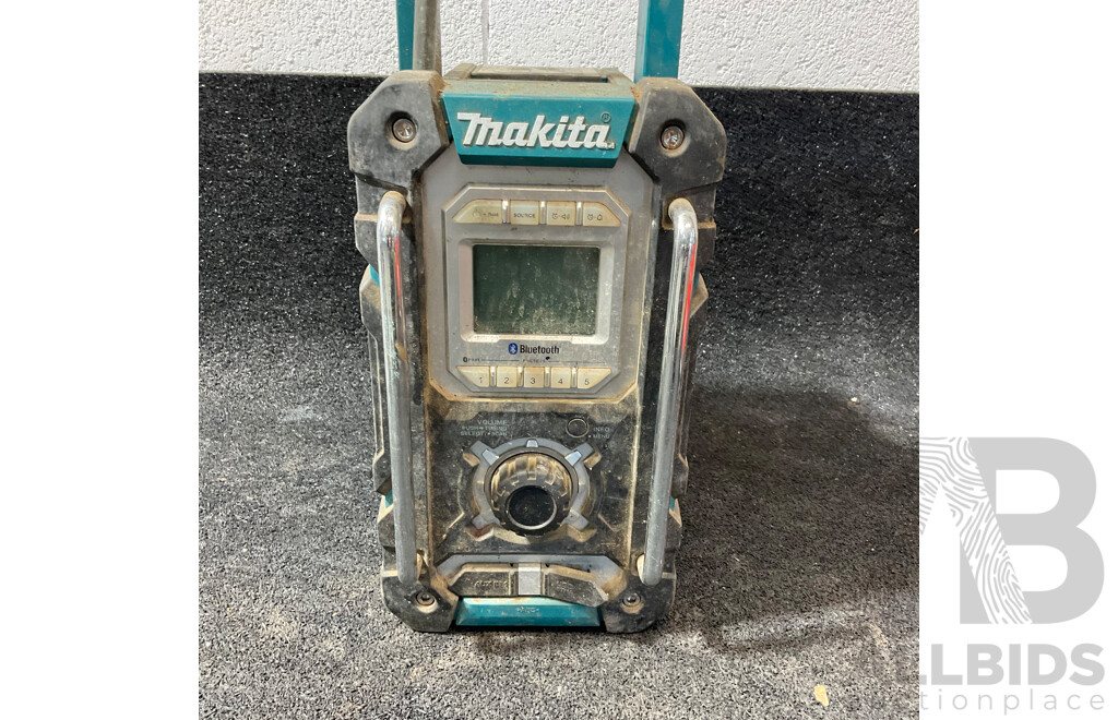 MAKITA Bluetooth Jobsite Radio ( Skin Only )