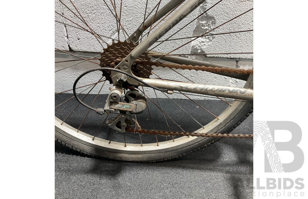SCHWINN Sierra Comfort Bike