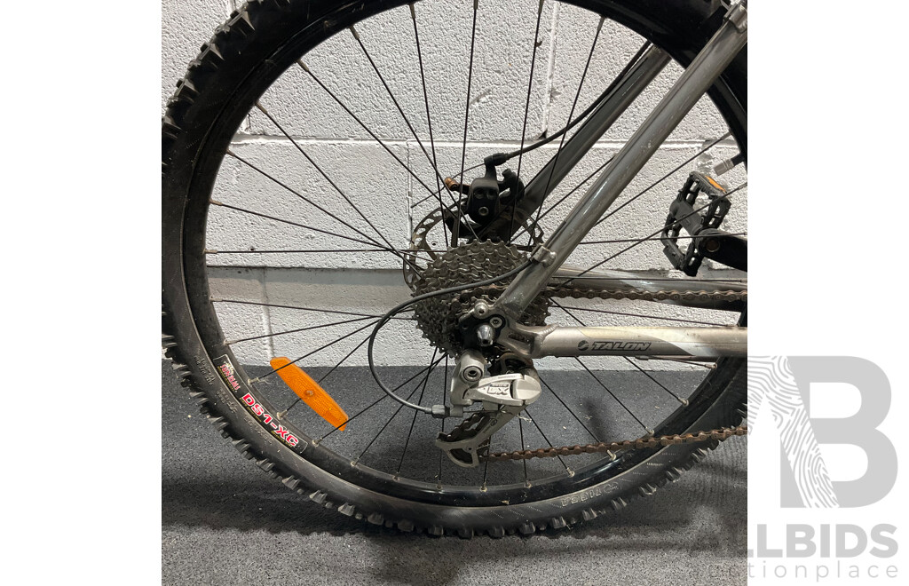 GIANT Mounting Bike