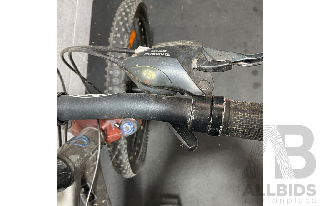 GIANT Mounting Bike