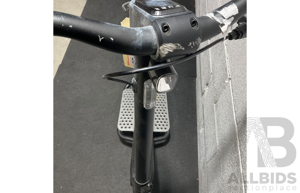 PURE Escape Electric Scooter