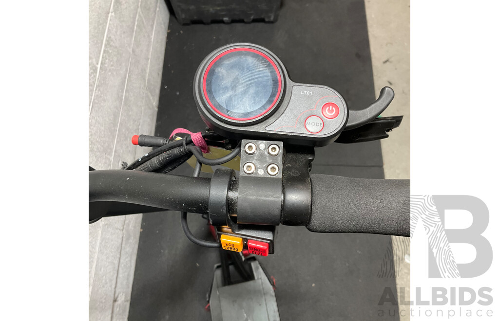 KAABO Mantis 10 Electric Scooter