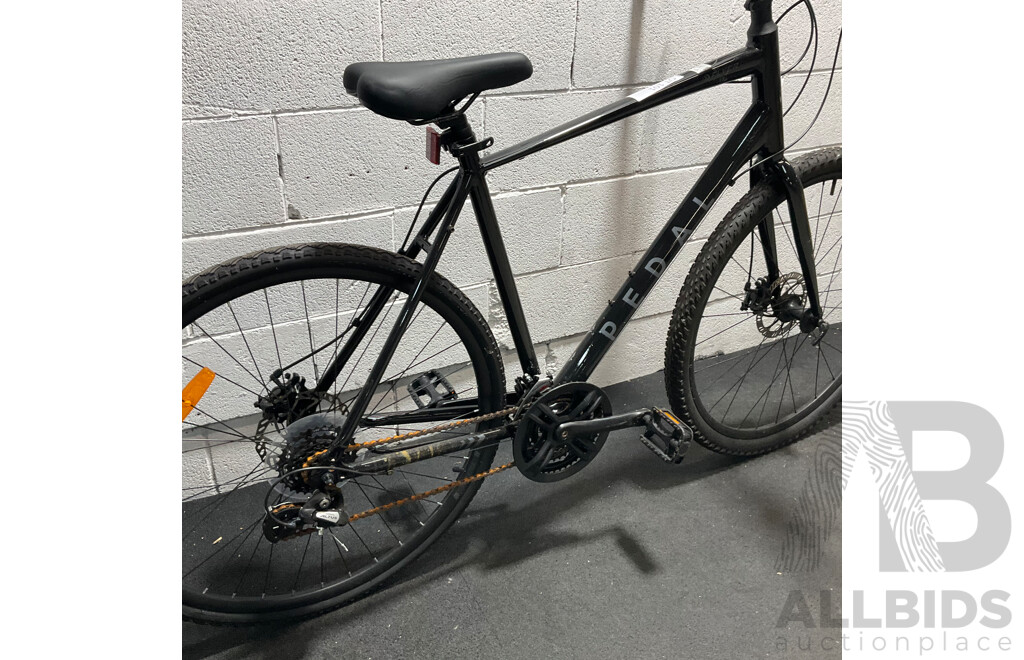 PEDAL Flyer Hybrid Bike