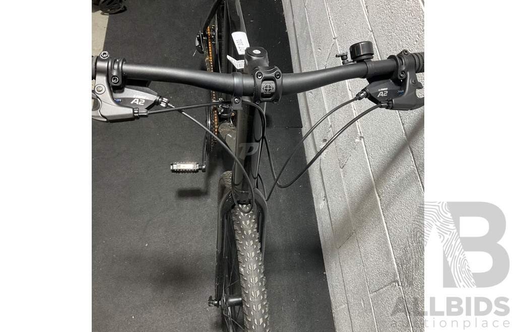 PEDAL Flyer Hybrid Bike