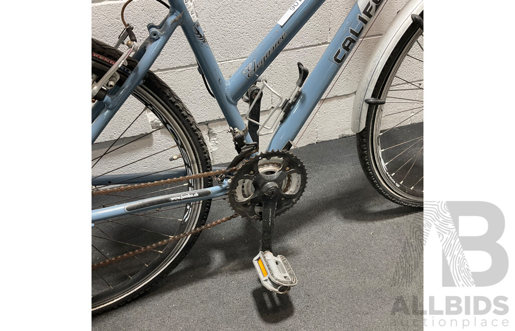CALIFORNIA Hybird Bike
