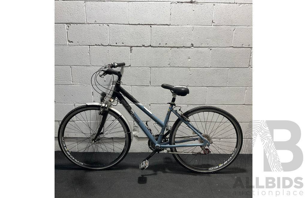 CALIFORNIA Hybird Bike