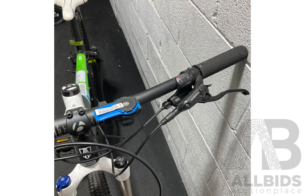 TREK X-Cailber Mountain Bike