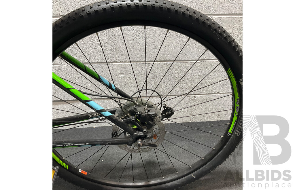 TREK X-Cailber Mountain Bike