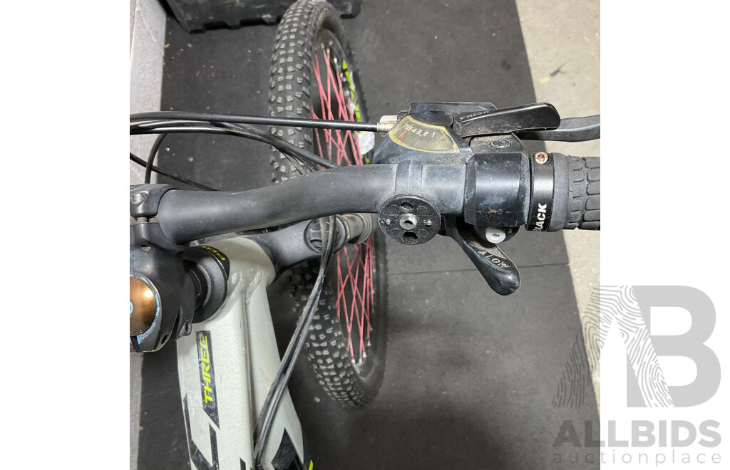 POLYGON Cascade 3 Mountain Bike
