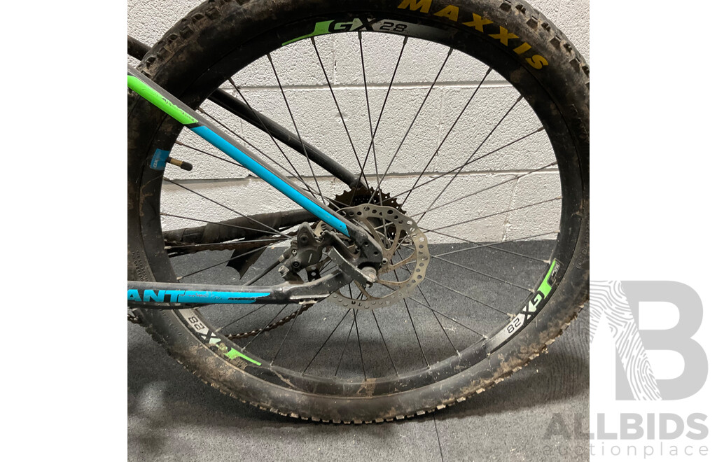 GIANT ATX 1 Mountain Bike