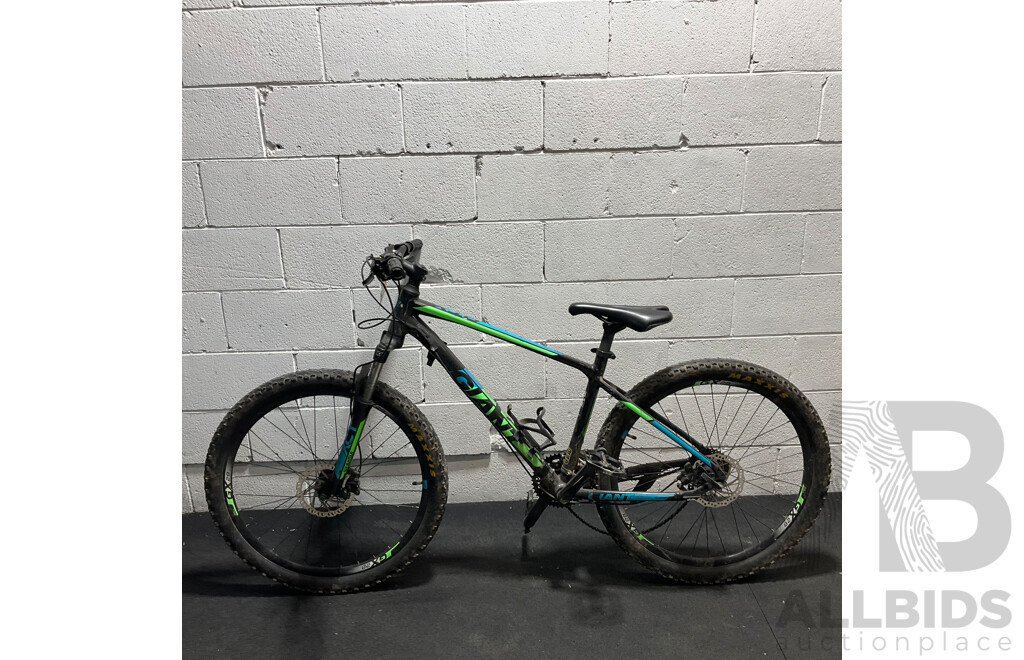 GIANT ATX 1 Mountain Bike