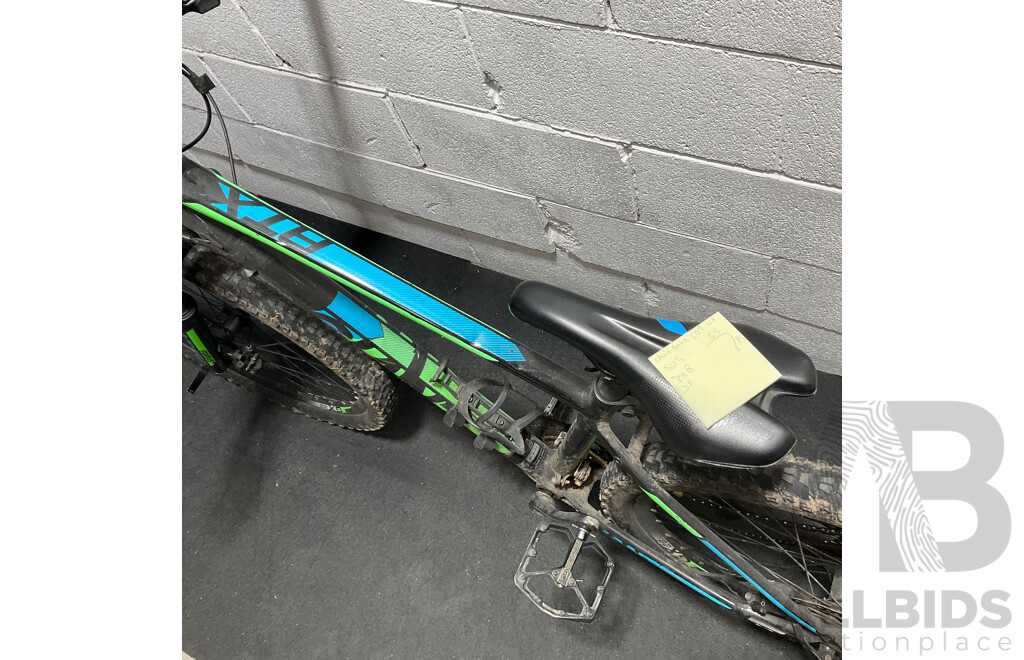 GIANT ATX 1 Mountain Bike