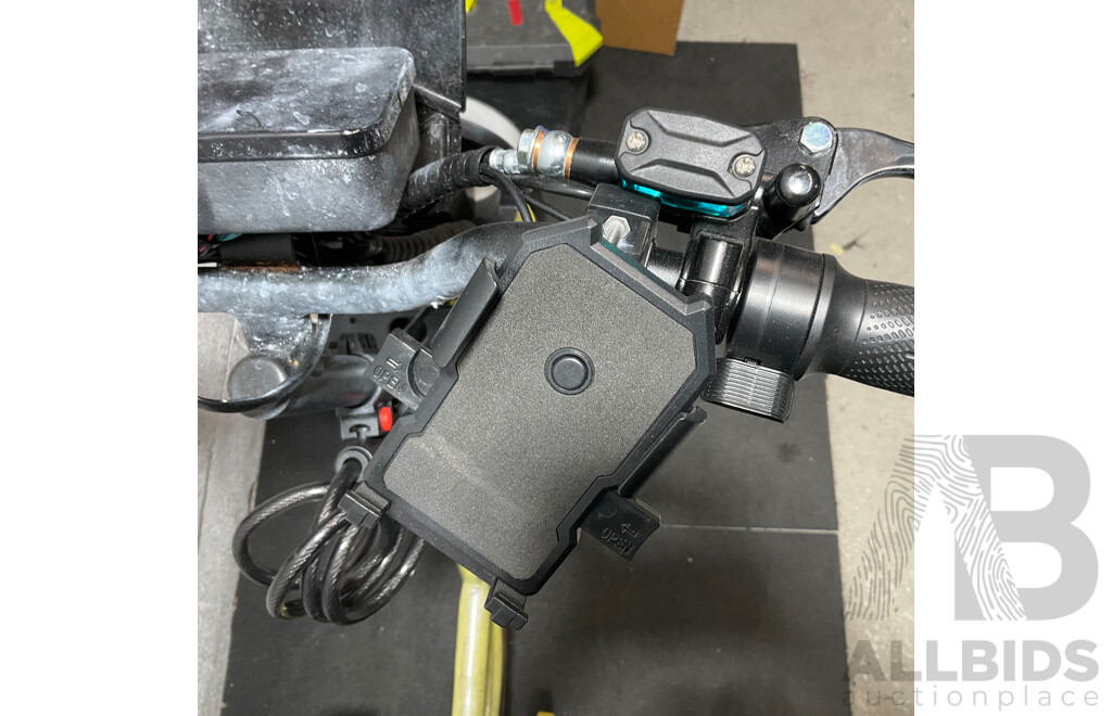 LITHIUM Electric Bike