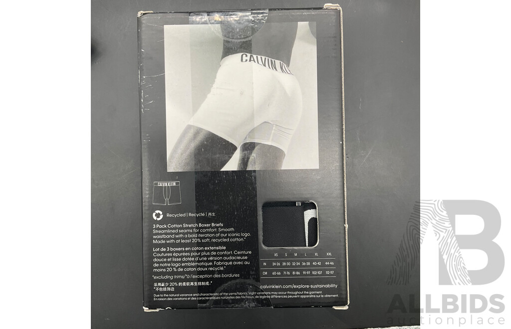 JORDAN Cap , CALVIN KLEIN Boxer Brief 3 Pack Size M , SPONGEBOB SQUAREPANTS Boxer Size M , Lot of 3