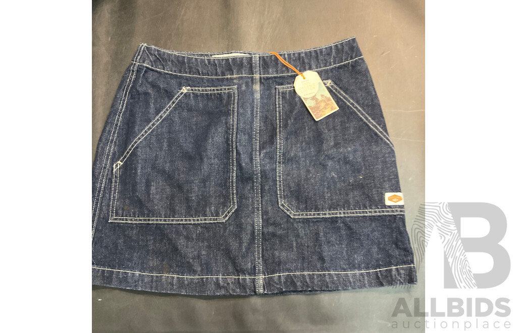 ASSORTED WOMENS CLOTHING , Nudie Jeans Co , Ally , Just Jeans , Constant Jeans Lot of 4