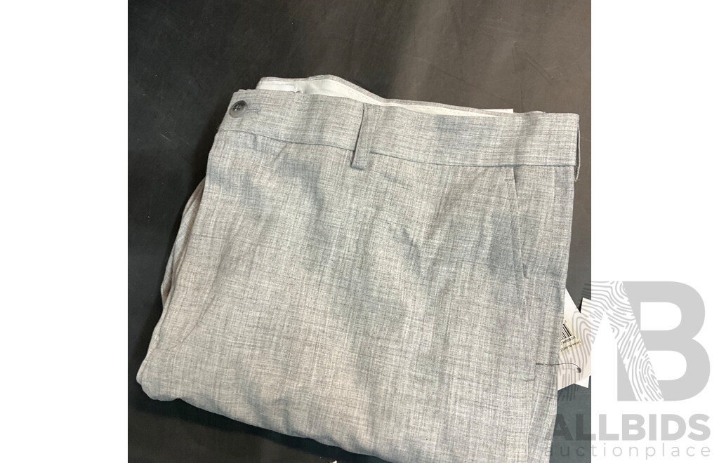 ASSORTED CLOTHING , YD. , TAROCASH , JOHNNY BIGG , LOT of 5