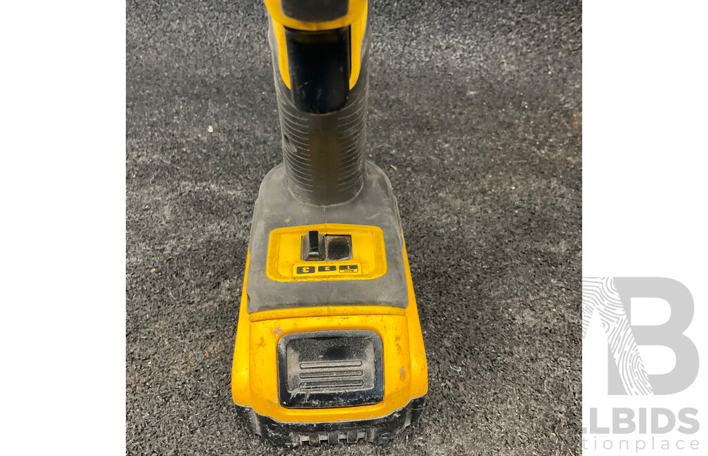 DEWALT DCF887 18V Brushless Impact Driver with 18V 5Ah Battery Lot of 2