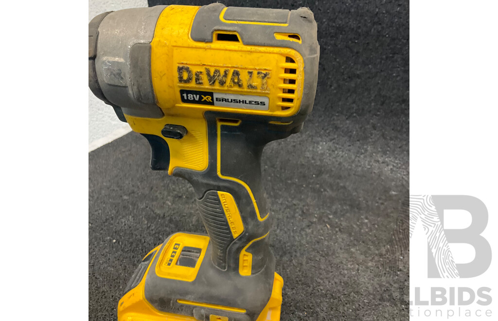 DEWALT DCF887 18V Brushless Impact Driver with 18V 5Ah Battery Lot of 2