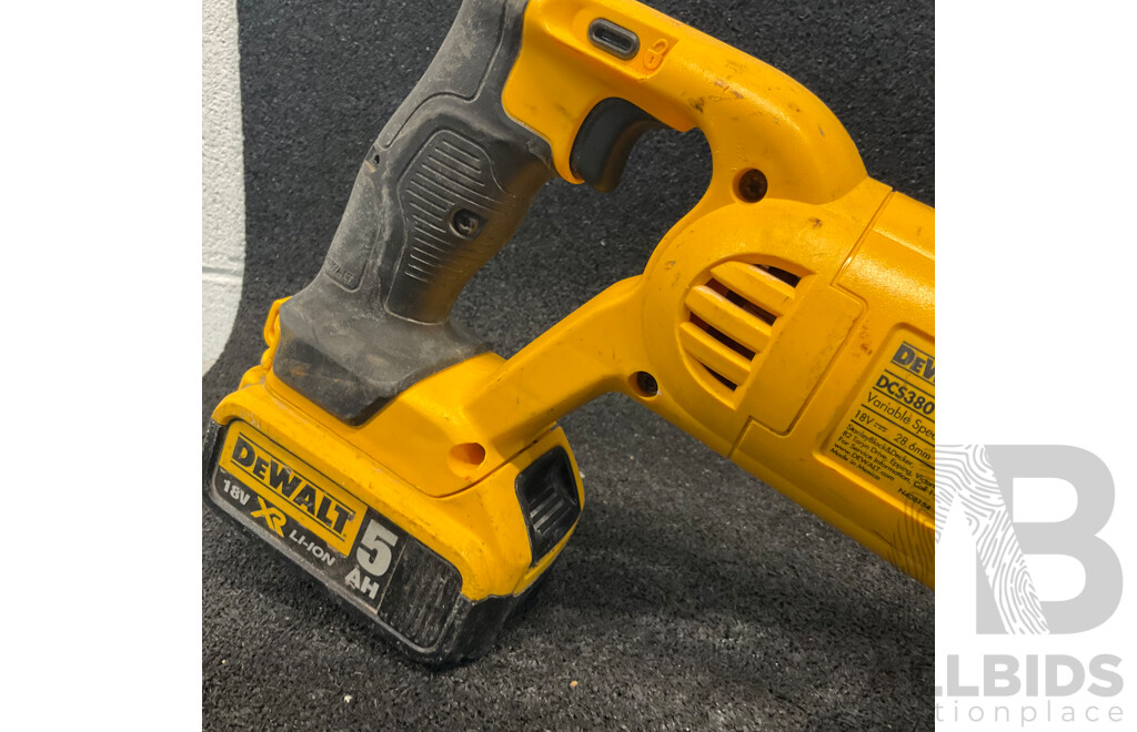 DEWALT DCS380 18V Reciprocating Saw with 18V 5Ah Battery Lot of 2