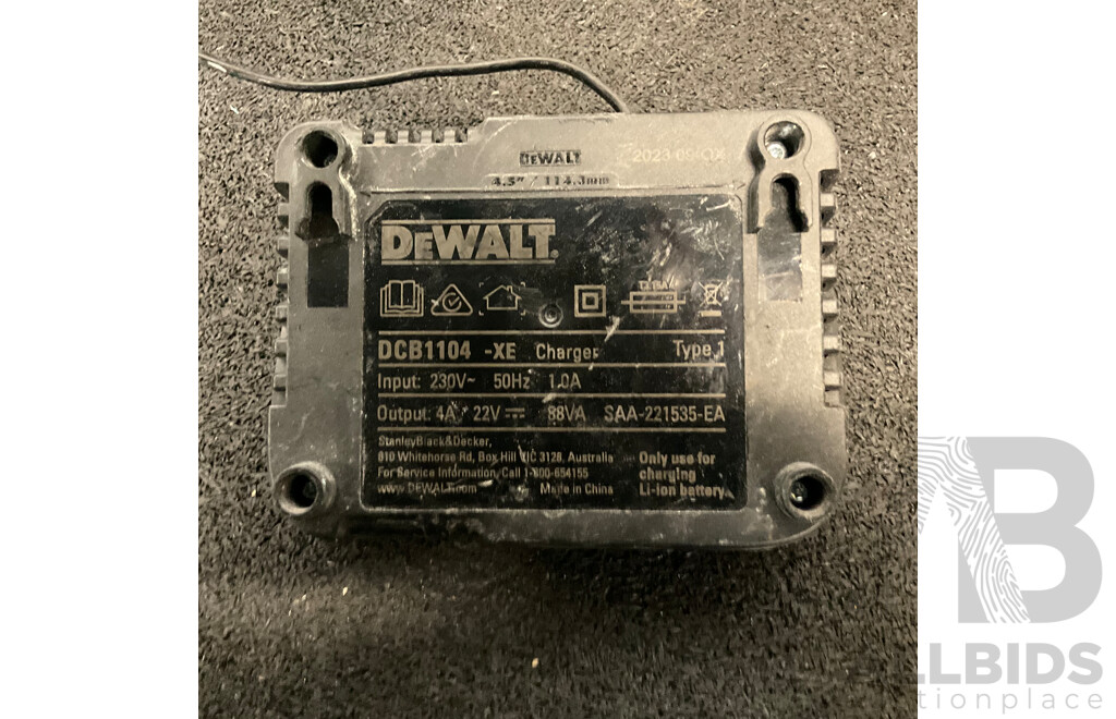 DEWALT DCW210 Sander (Skin Only) , DEWALT DCB11004-XE Battery Charger, Tool Bag, and Assorted Dril Bits, and Other