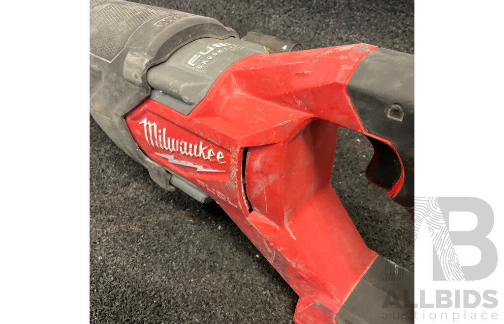 MILWAUKEE M18 FUEL SAWZALL Reciprocating Saw (CSX2) (Skin Only)