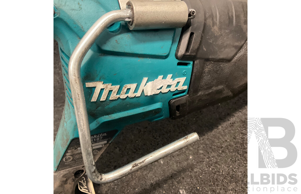 MAKITA DJR187 18V Cordless Brushless Reciprocating Saw with 18v 5.0ah Battery