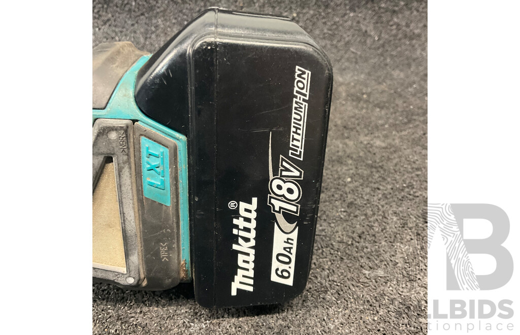 MAKITA DGA504Z 18V LXT Brushless Angle Grinder with 18v 6.0ah Battery