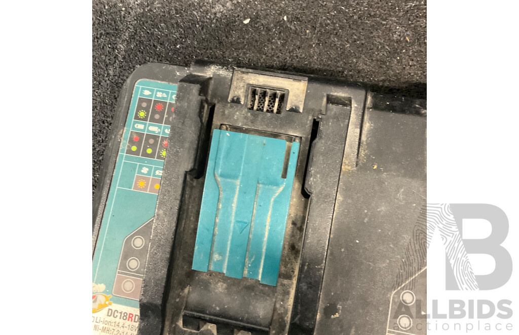 MAKITA DC18RD Duel Port Rapid Optimum Battery Charger