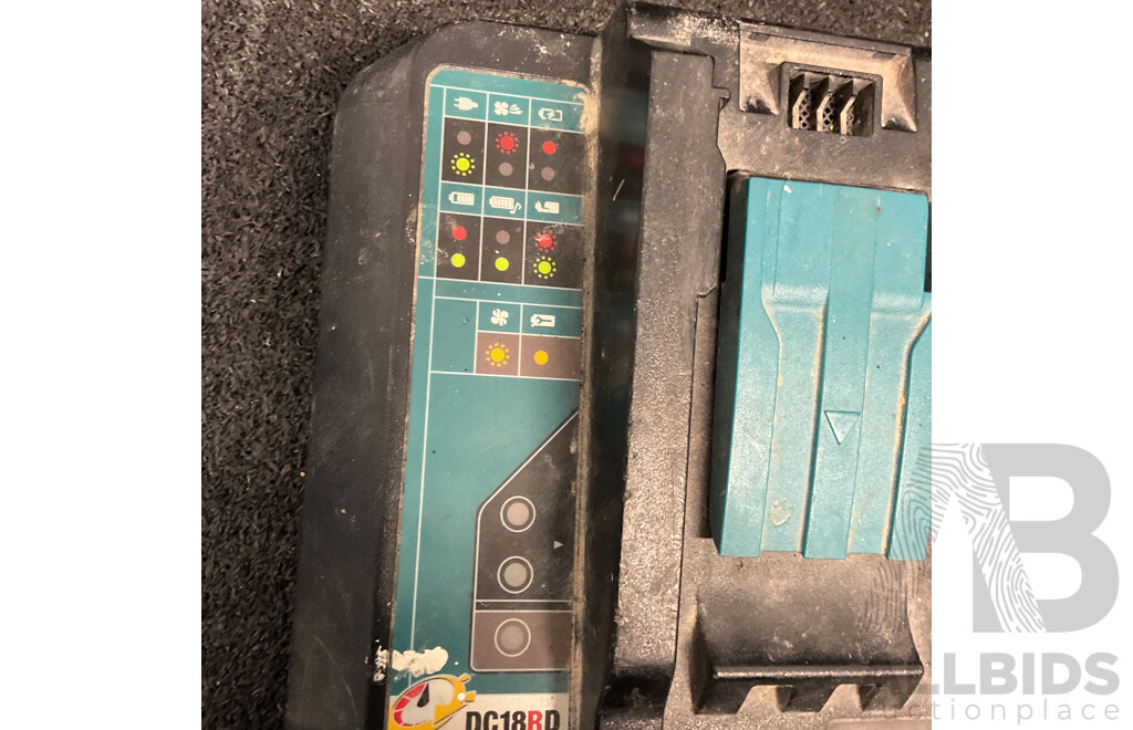 MAKITA DC18RD Duel Port Rapid Optimum Battery Charger