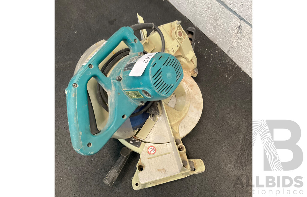 MAKITA Compound Mitre Saw (LS1040)