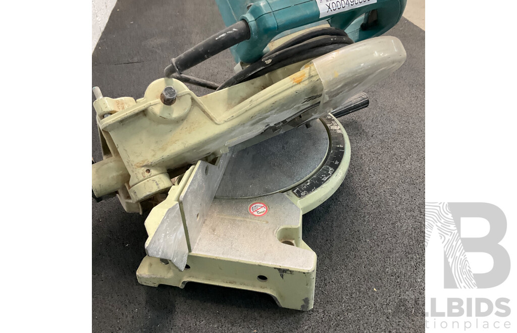 MAKITA Compound Mitre Saw (LS1040)