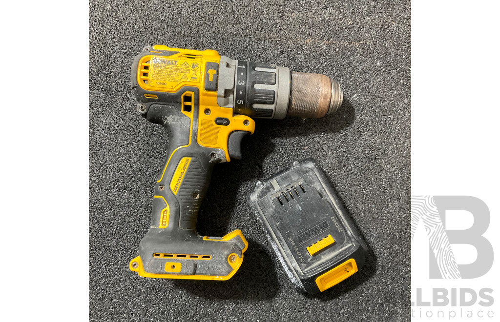 DEWALT 18V Drill Driver (DCD796) with 1.5Ah Battery