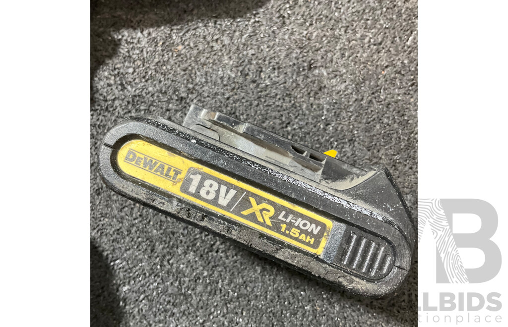 DEWALT 18V Drill Driver (DCD796) with 1.5Ah Battery