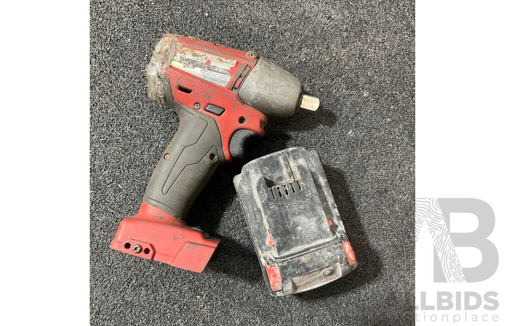 MILWAUKEE M18 Impact Wrench with 4.0Ah Battery