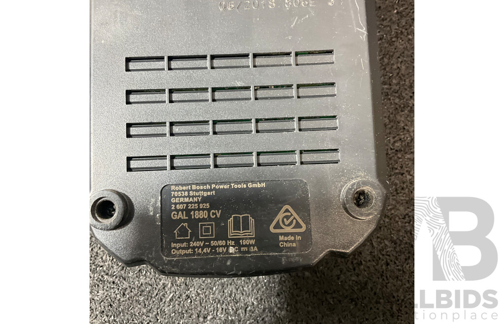 BOSCH GAL 1880 CV Fast Charger & 2 Bosch 18V 3.0ah Batterys