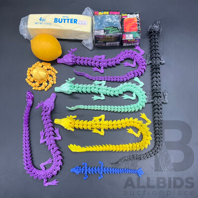 ASSORTED SQUISHYS and FIDGETS
