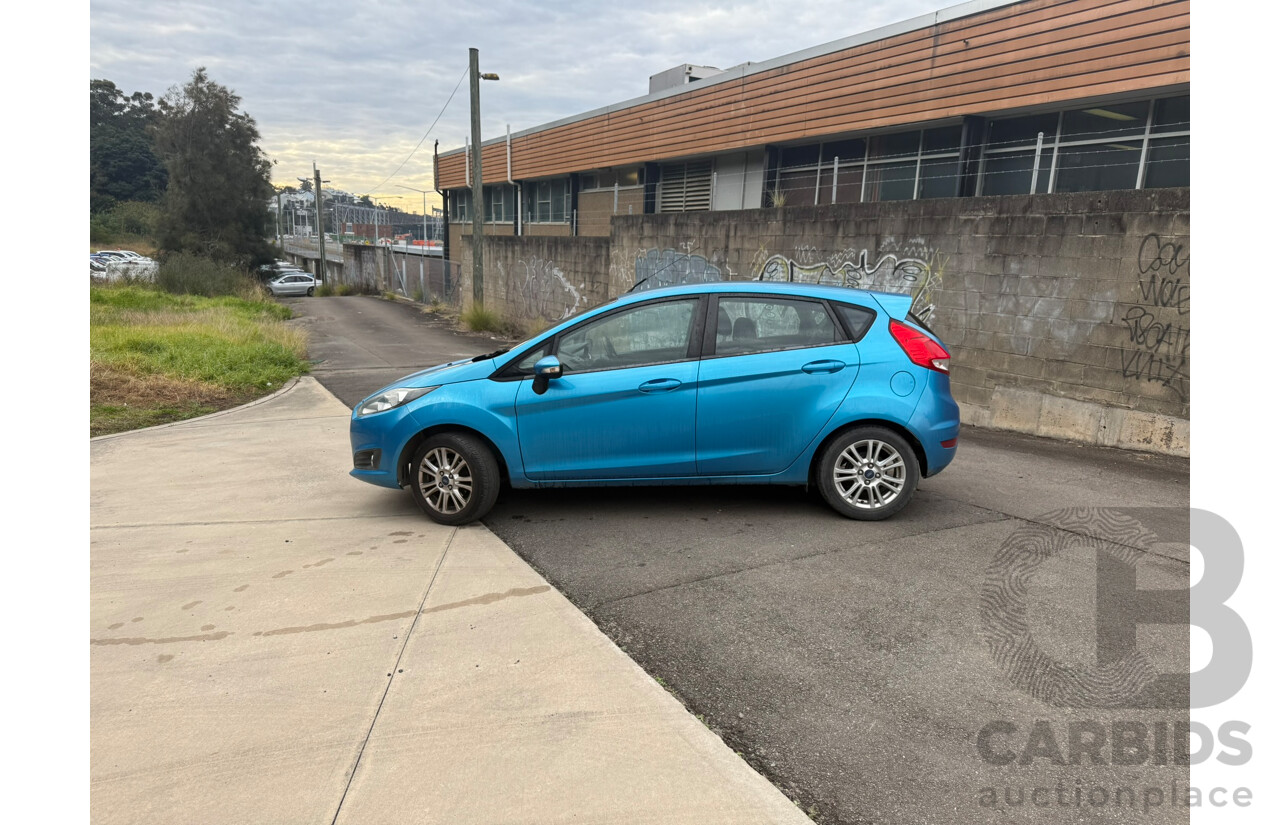 09/2013 Ford Fiesta LX FWD WT 5D Hatchback Blue 1.6L