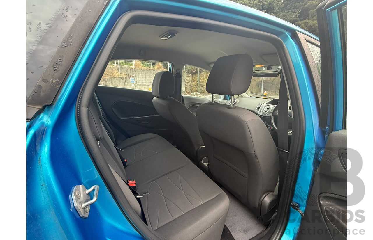09/2013 Ford Fiesta LX FWD WT 5D Hatchback Blue 1.6L