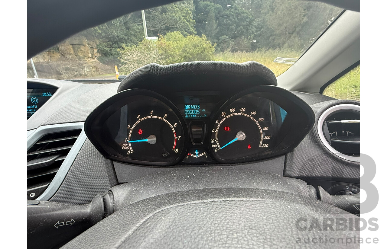 09/2013 Ford Fiesta LX FWD WT 5D Hatchback Blue 1.6L