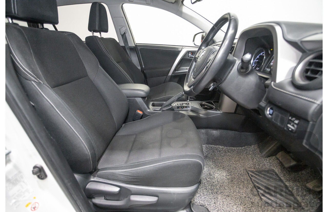 07/2018 Toyota Rav4 GXL ZSA42R MY16 4D Wagon Glacier White
