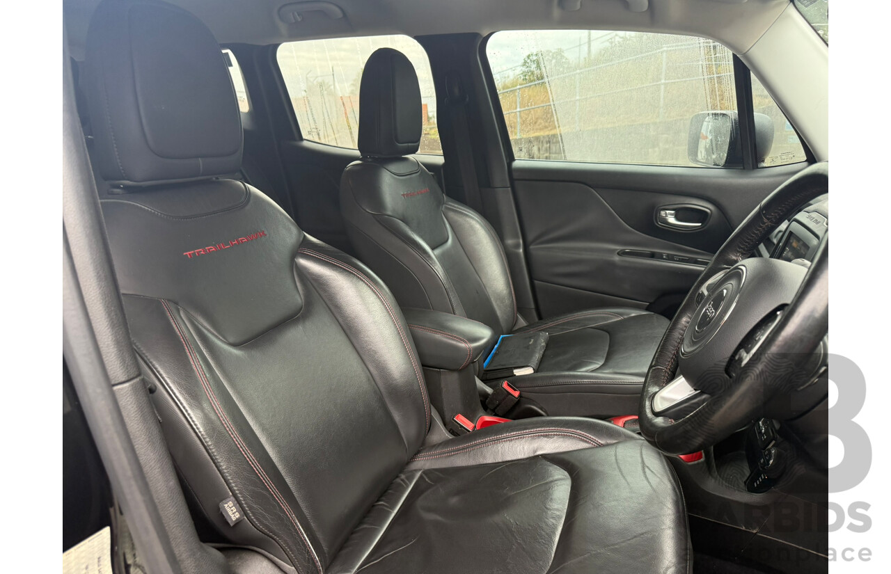 03/2017 Jeep Renegade TRAILHAWK AWD BU 4D Wagon Black 2.4L