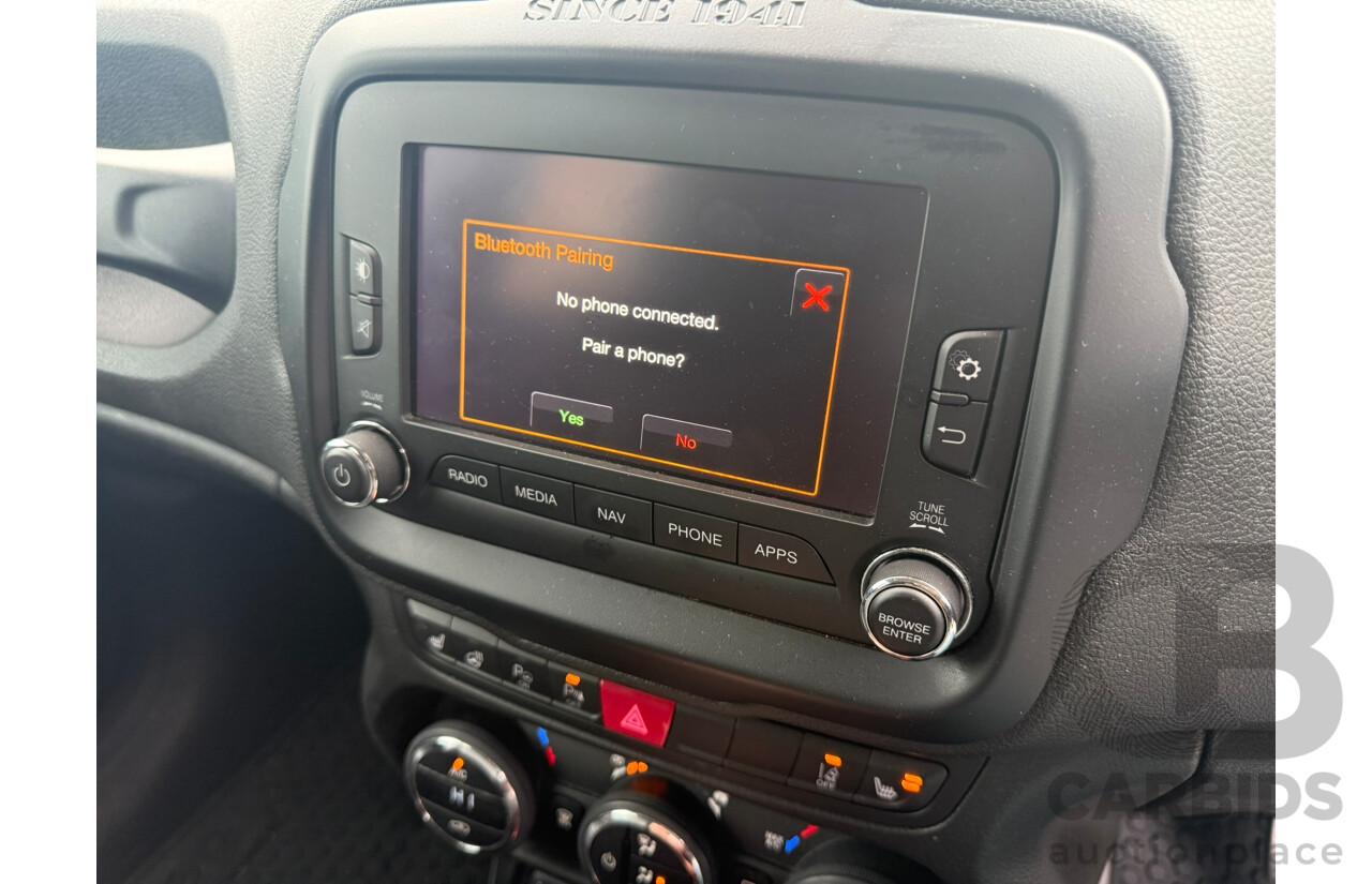 03/2017 Jeep Renegade TRAILHAWK AWD BU 4D Wagon Black 2.4L