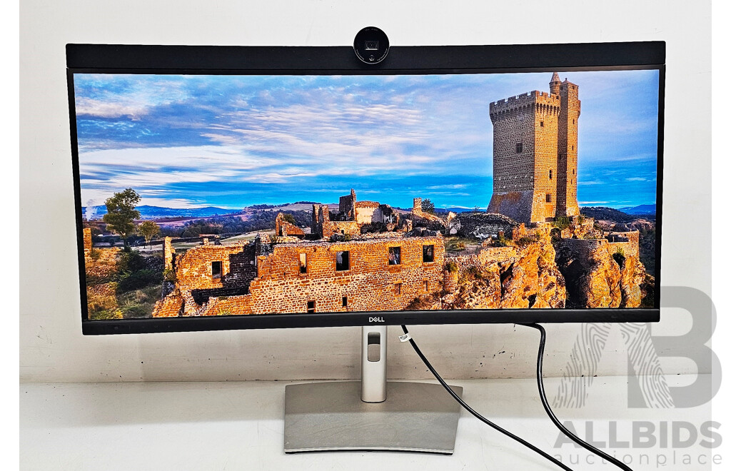 Dell (P3424WEB) 34-Inch Ultra Wide QHD (3440 X 1440) LED-backlit IPS Monitor