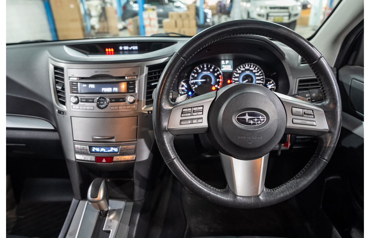 03/2010 Subaru Outback 2.5i AWD MY10 4d Wagon Silver 2.5L