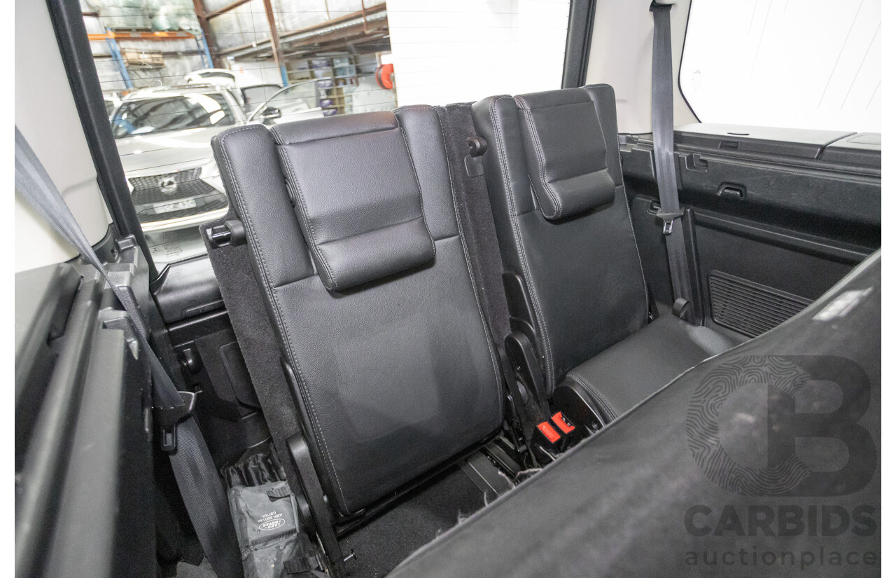 11/2014 Land Rover Discovery 3.0 TDV6 (4x4) MY15 4D Wagon Santorini Black Metallic Turbo Diesel 3.0L - 7 Seater