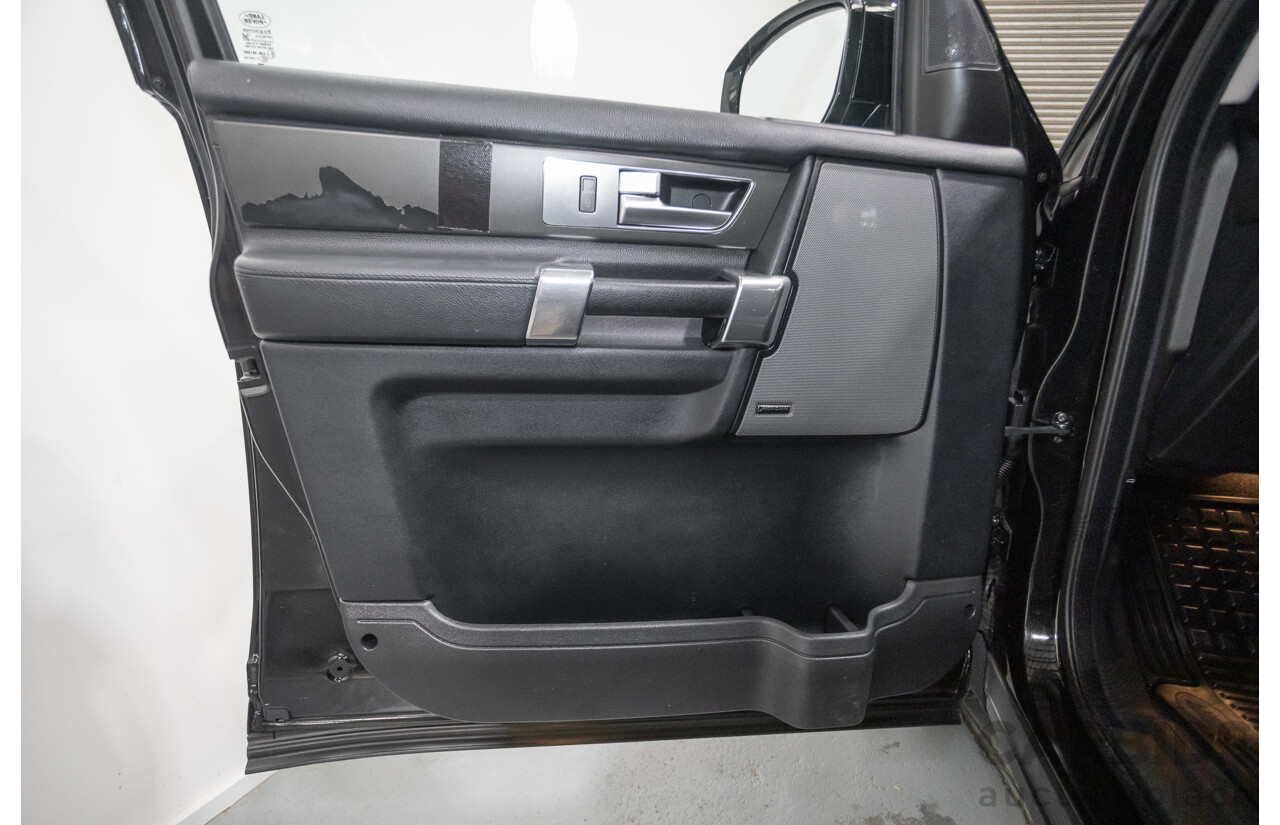 11/2014 Land Rover Discovery 3.0 TDV6 (4x4) MY15 4D Wagon Santorini Black Metallic Turbo Diesel 3.0L - 7 Seater