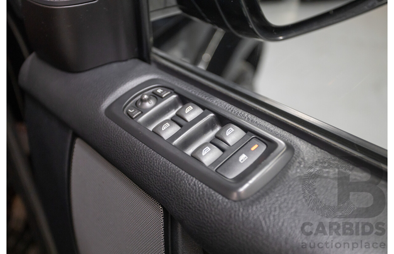 11/2014 Land Rover Discovery 3.0 TDV6 (4x4) MY15 4D Wagon Santorini Black Metallic Turbo Diesel 3.0L - 7 Seater