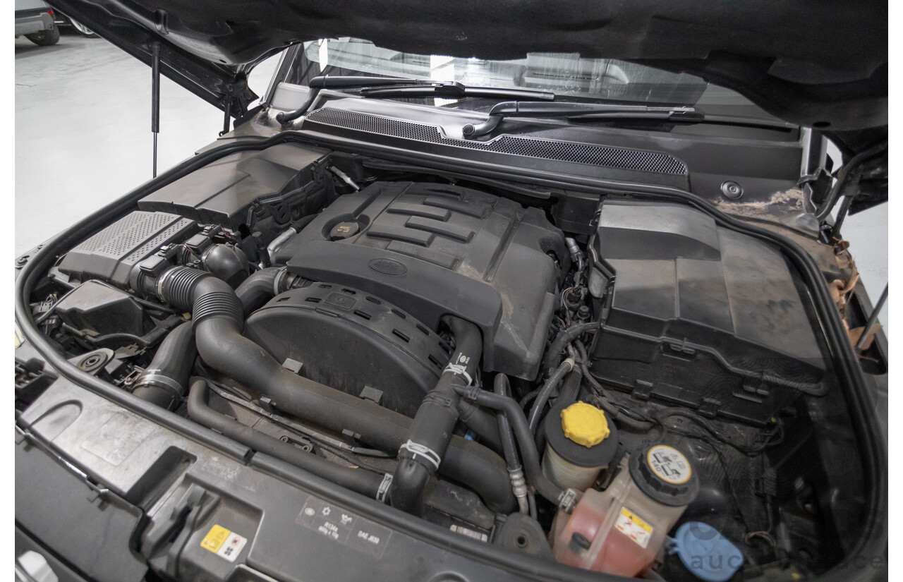11/2014 Land Rover Discovery 3.0 TDV6 (4x4) MY15 4D Wagon Santorini Black Metallic Turbo Diesel 3.0L - 7 Seater