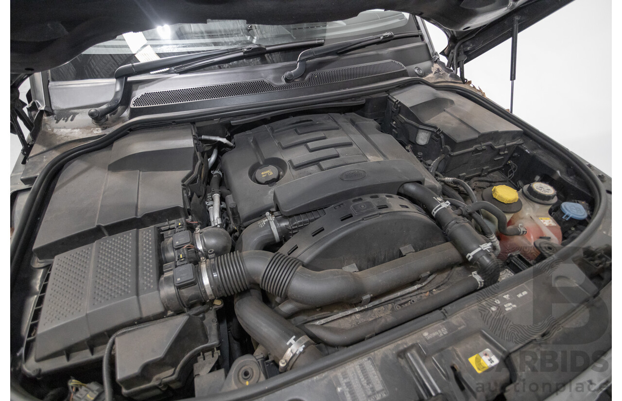 11/2014 Land Rover Discovery 3.0 TDV6 (4x4) MY15 4D Wagon Santorini Black Metallic Turbo Diesel 3.0L - 7 Seater