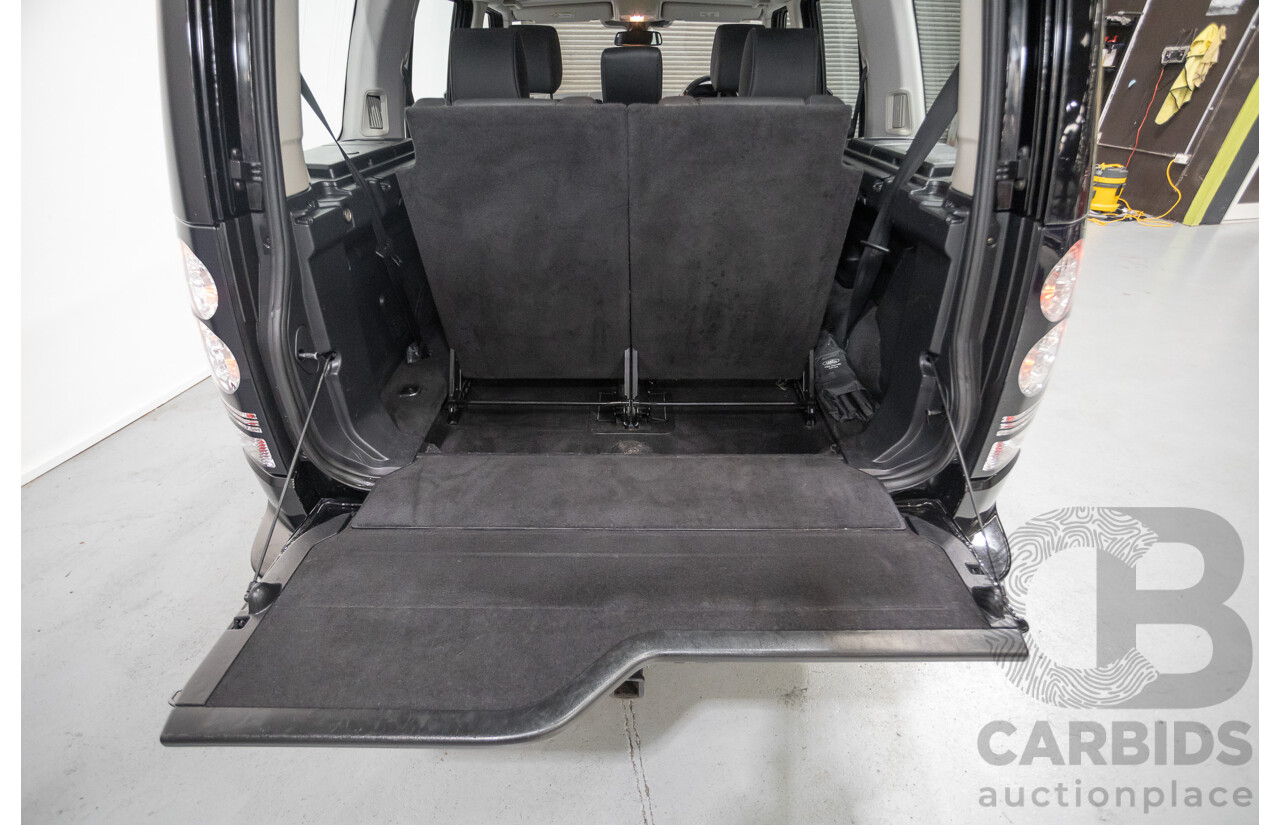 11/2014 Land Rover Discovery 3.0 TDV6 (4x4) MY15 4D Wagon Santorini Black Metallic Turbo Diesel 3.0L - 7 Seater